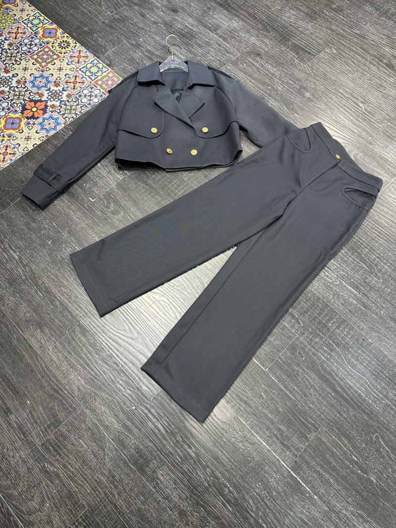 Louis Vuitton Long Suits